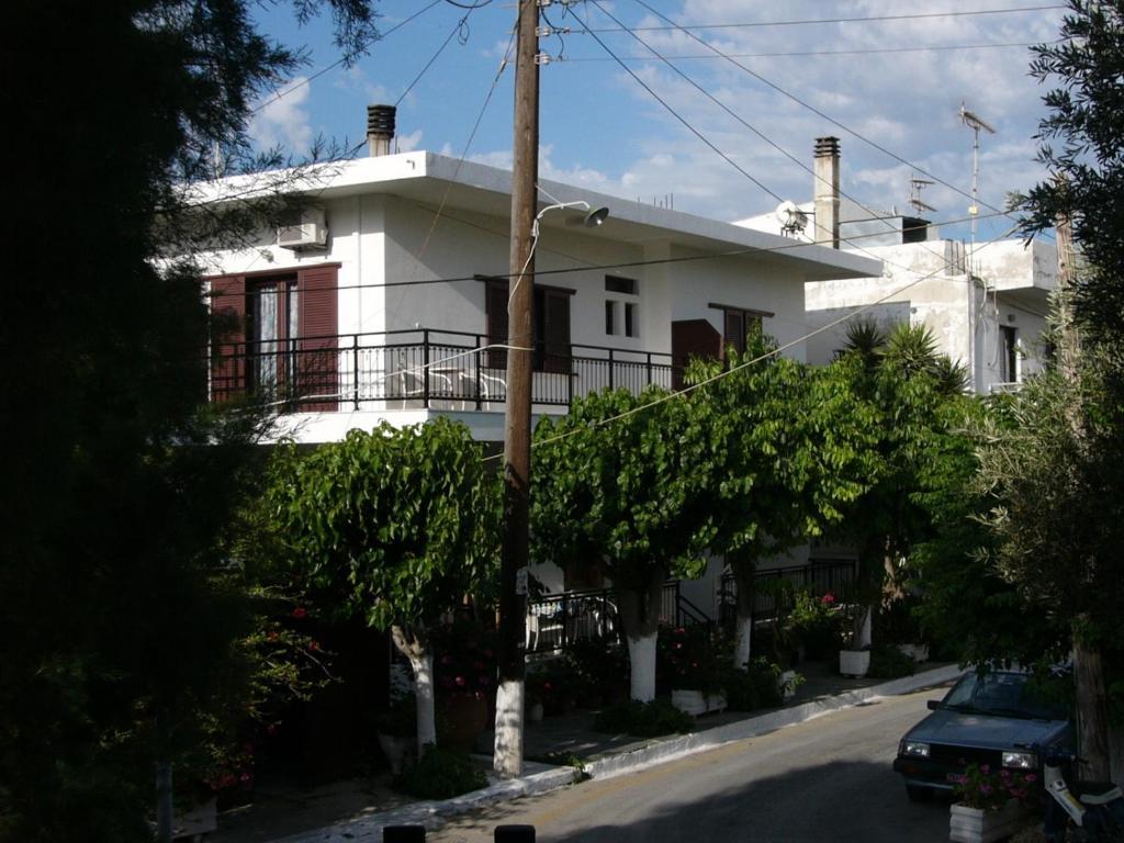 Oasis Studios Палеохора Екстер'єр фото